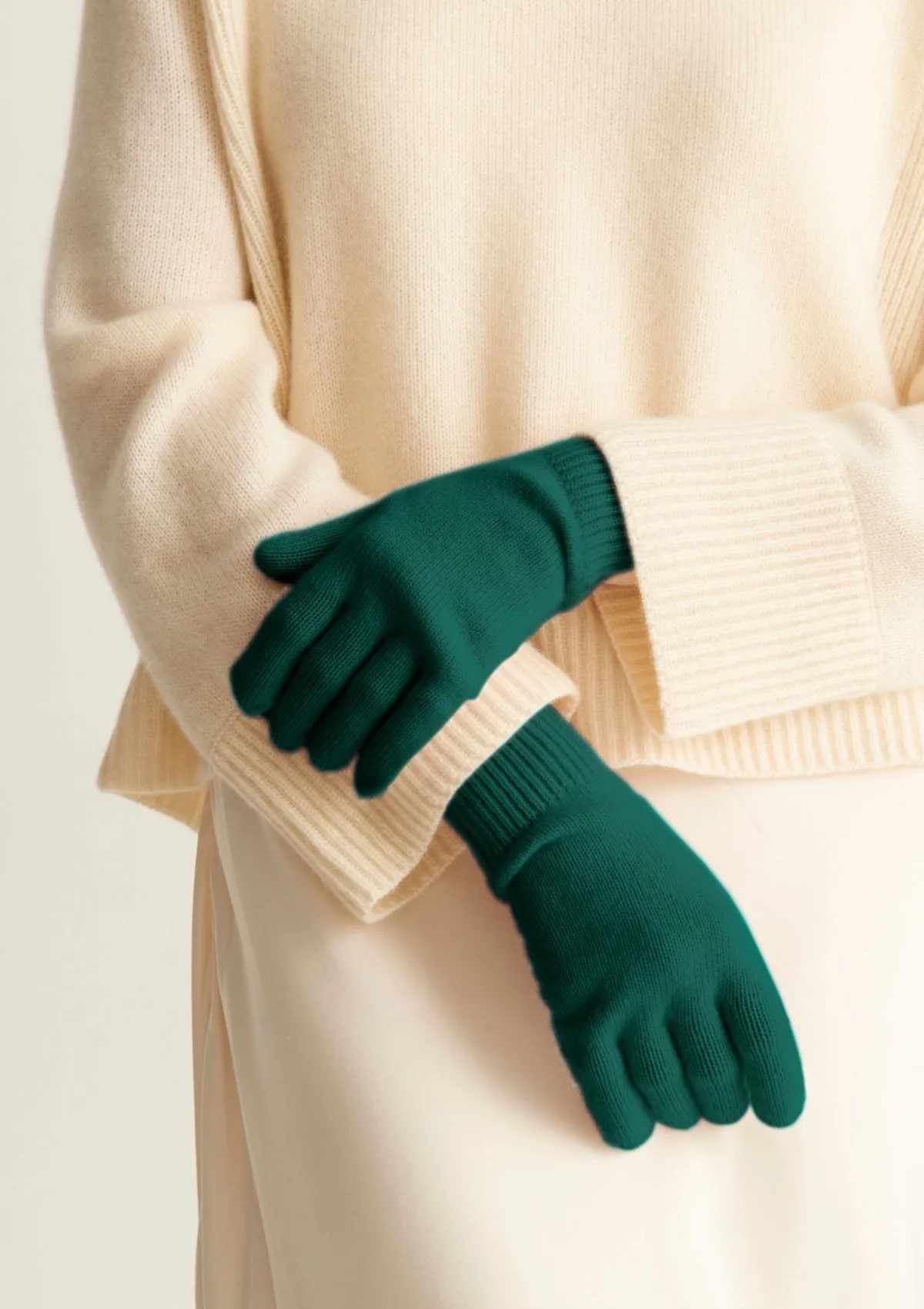 Cashmere Glove in Bottle Green