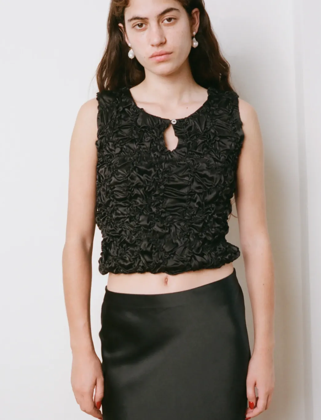 CORA TOP IN BLACK