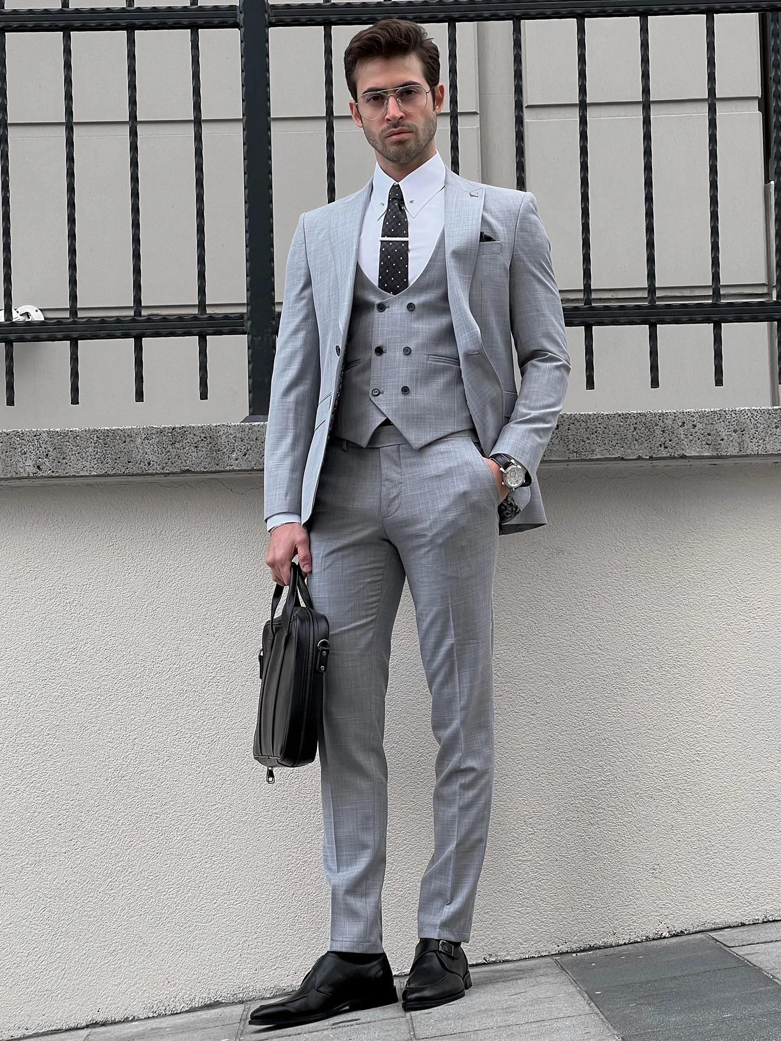 Louis Slim Fit Self Patterned Gray Suit