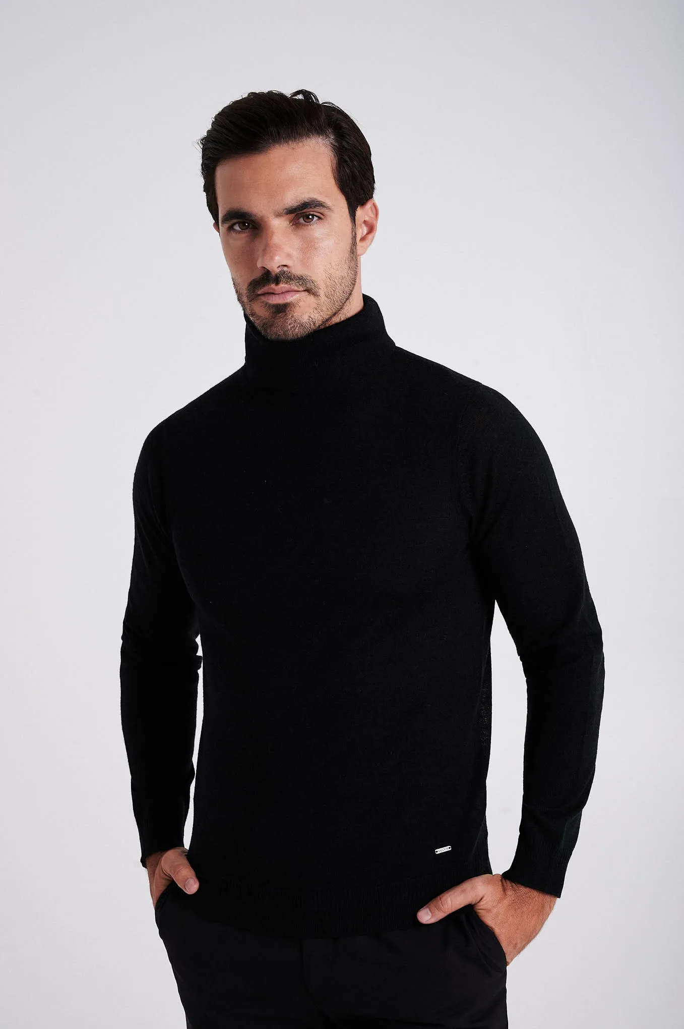 Men's extrafine merino wool turtleneck sweater