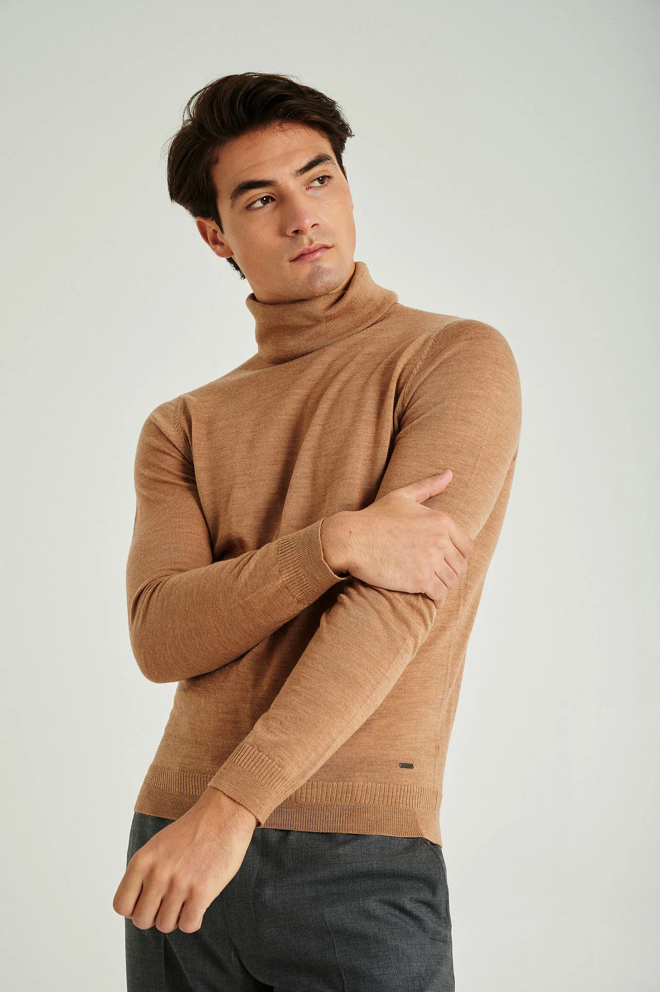 Men's extrafine merino wool turtleneck sweater