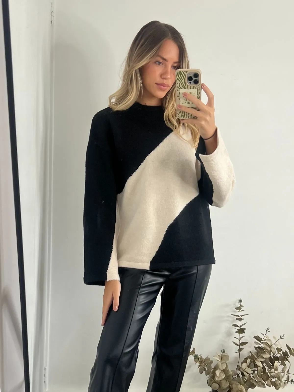 Odette Brushed Wool Colourblock Jumper in Stone & Black